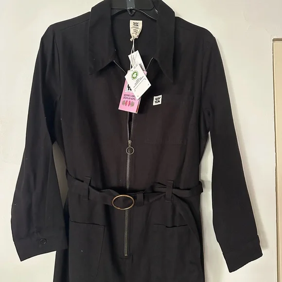 Stylish Black Jumpsuit - Picture 4 of 7